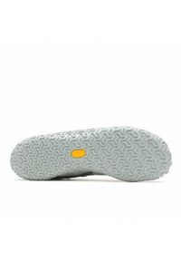 Buty do biegania męskie Merrell Trail Glove 7. Kolor: szary. Materiał: materiał, syntetyk. Szerokość cholewki: normalna. Sport: bieganie