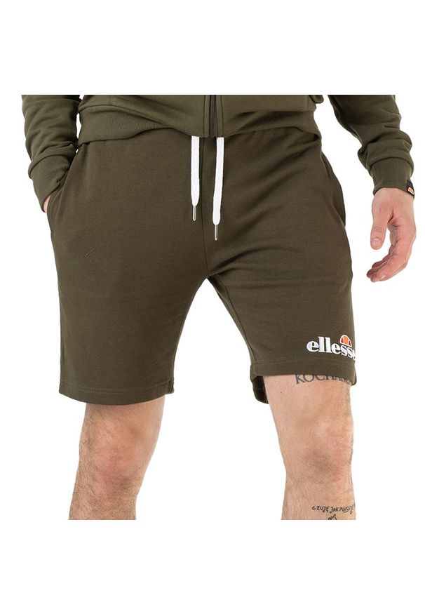 Spodenki Ellesse Silvan Fleece Short SHF09162506 - zielone. Kolor: zielony. Materiał: poliester, materiał, dresówka, bawełna. Wzór: aplikacja. Sport: fitness