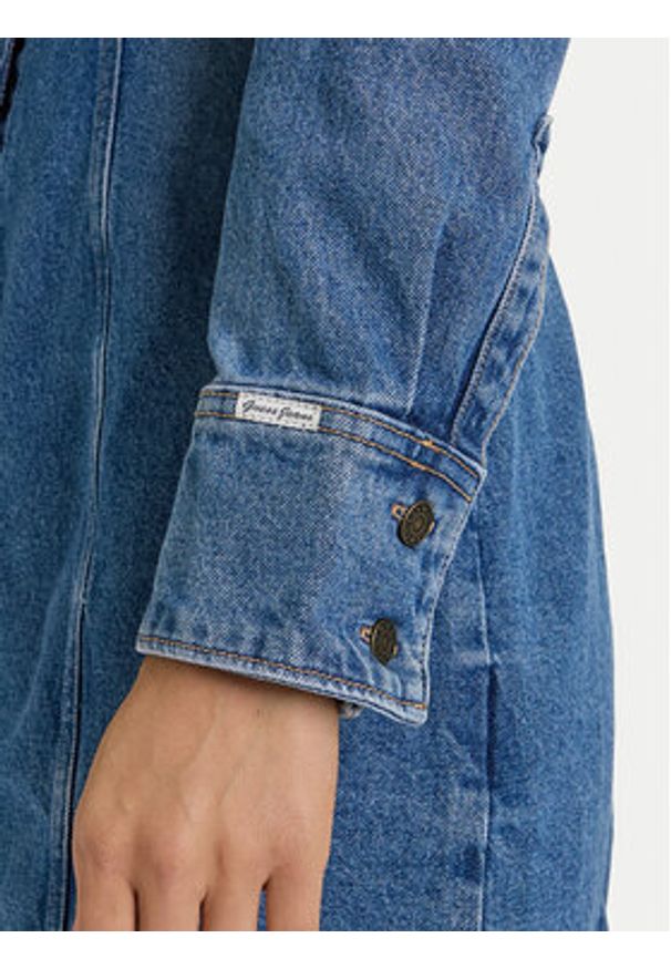 Guess Jeans Sukienka jeansowa W5BK48 D5M48 Niebieski Slim Fit. Kolor: niebieski. Materiał: bawełna
