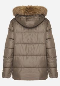 Born2be - Ciemnozielona Pikowana Kurtka o Trapezowym Kroju z Kapturem z Futrem Lanarela. Okazja: na co dzień. Typ kołnierza: kaptur. Kolor: zielony. Materiał: futro. Styl: elegancki, casual #6