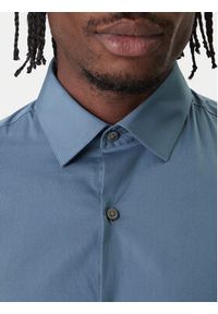 Calvin Klein Koszula Essentials LV019EU037 Niebieski Slim Fit. Kolor: niebieski. Materiał: bawełna #5