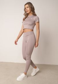 Born2be - Jasnoszare Legginsy w Stylu Basic z Wyszczuplającym Pasem Samertes. Okazja: do pracy, na co dzień, na spacer. Stan: podwyższony. Kolor: szary. Długość: krótkie. Styl: casual #2