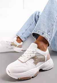 Renee - Białe Sneakersy na Grubej Podeszwie z Brokatowymi Wstawkami Adilah. Kolor: biały