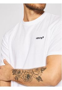 Levi's® T-Shirt Red Tab™ Vintage A0637-0000 Biały Boxy Fit. Kolor: biały. Materiał: bawełna. Styl: vintage