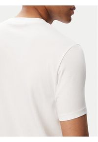 Karl Lagerfeld - KARL LAGERFELD T-Shirt 755781 563235 Biały Regular Fit. Typ kołnierza: dekolt w karo. Kolor: biały. Materiał: bawełna #5