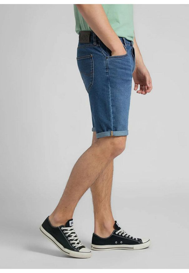 Lee - LEE 5 PKT SHORT MĘSKIE SZORTY KRÓTKIE SPODENKI MID WORN L73EGMYG 112145562. Długość: krótkie