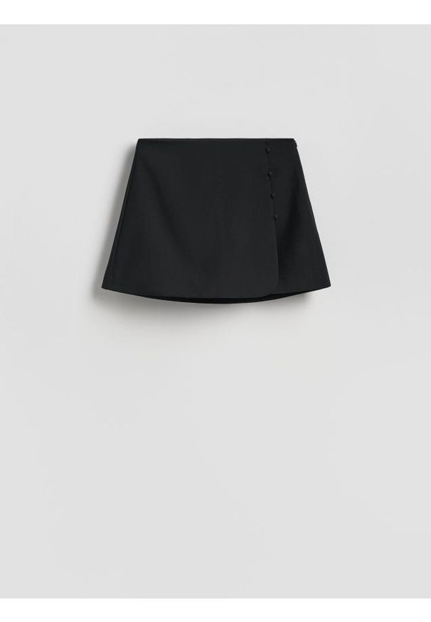 Reserved - Spódnico-szorty z dodatkiem wiskozy - czarny. Kolor: czarny. Materiał: wiskoza. Wzór: gładki