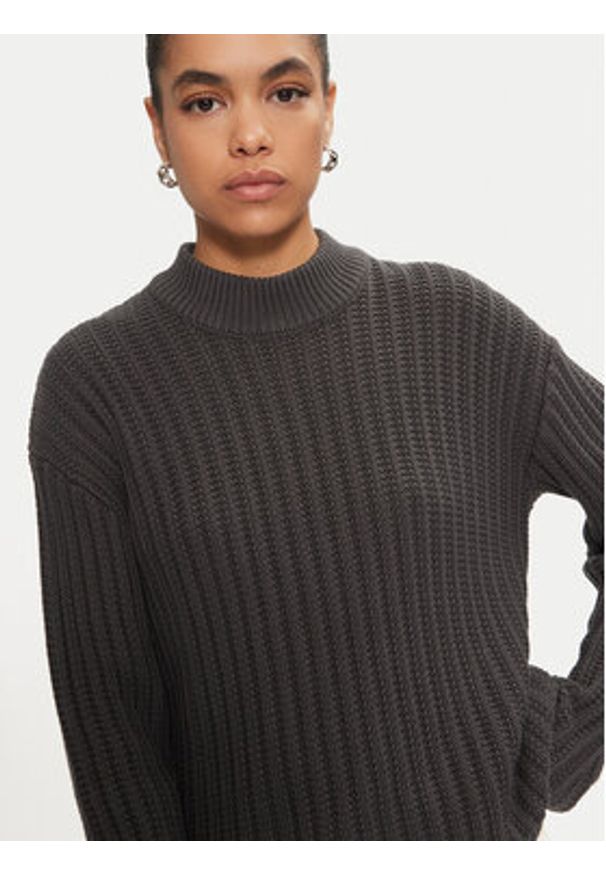 Kaffe Sweter Bess 10509097 Czarny Loose Fit. Kolor: czarny. Materiał: bawełna