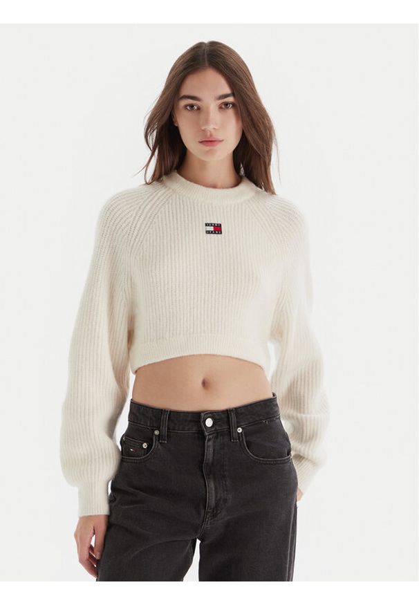 Tommy Jeans Sweter Badge DW0DW21677 Écru Regular Fit. Materiał: syntetyk