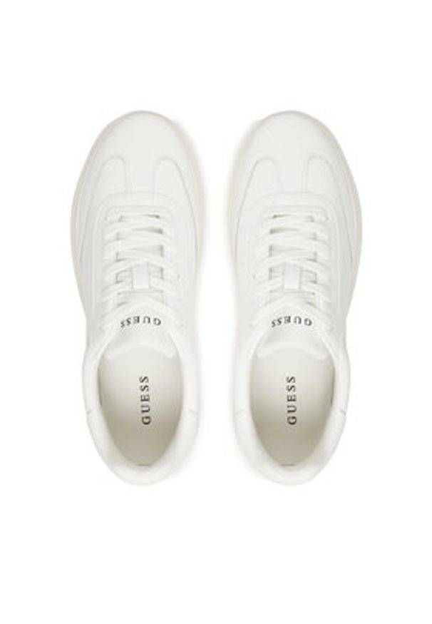 Guess Sneakersy FMFPLA LEA12 Biały. Kolor: biały. Materiał: skóra