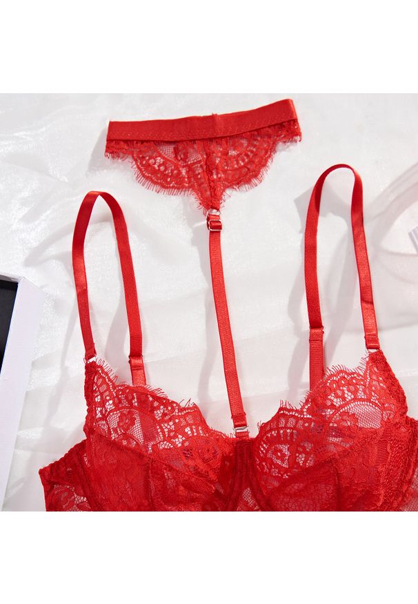 Intica - Koronkowy zestaw bielizny na romantyczne chwile Kaarina. Kolor: czarny. Materiał: koronka. Wzór: koronka