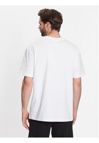 Puma T-Shirt The Mascot 539840 Biały Regular Fit. Kolor: biały. Materiał: bawełna