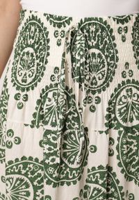 Born2be - Ciemnozielona Rozkloszowana Spódnica z Wiskozy z Wysokim Stanem i Etnicznym Wzorem Ari. Okazja: do pracy, na co dzień, na spacer. Stan: podwyższony. Kolor: zielony. Materiał: wiskoza. Wzór: aplikacja. Sezon: lato. Styl: casual #8