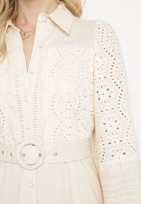 Born2be - Beżowa Koszulowa Sukienka z Lnu i Wiskozy z Paskiem w Komplecie z Ażurowym Zdobiebiem Eleces. Okazja: na co dzień, na imprezę. Kolor: beżowy. Materiał: wiskoza, len. Długość rękawa: długi rękaw. Wzór: ażurowy. Typ sukienki: koszulowe. Styl: casual, elegancki #7