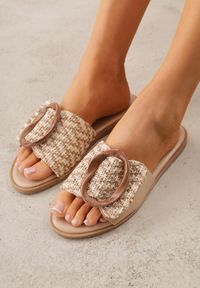 Born2be - Ciemnobeżowe Klapki Ozdobione Plecionką Wstawką i Klamrą Isirreia. Okazja: na co dzień, do pracy. Kolor: beżowy. Materiał: jeans, materiał, len. Wzór: aplikacja. Sezon: lato. Styl: casual #9