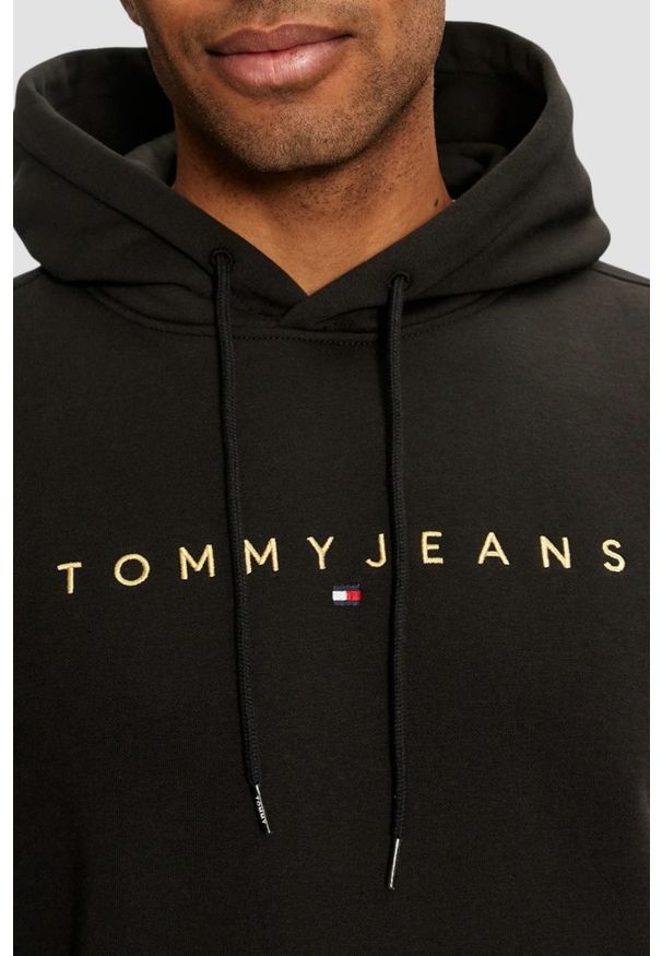 Tommy Jeans - TOMMY JEANS Czarna męska bluza. Kolor: czarny. Materiał: bawełna. Wzór: haft. Styl: elegancki