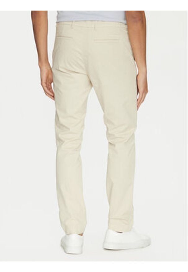 Calvin Klein Chinosy Modern Twill K10K113696 Beżowy Slim Fit. Kolor: beżowy. Materiał: bawełna