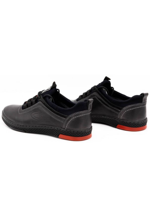 Polbut Buty męskie skórzane casual K24 szare. Okazja: na co dzień. Zapięcie: bez zapięcia. Kolor: szary. Materiał: skóra. Styl: casual