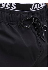 Jack & Jones - Jack&Jones Szorty kąpielowe Maui 12272949 Czarny Regular Fit. Kolor: czarny. Materiał: syntetyk #4