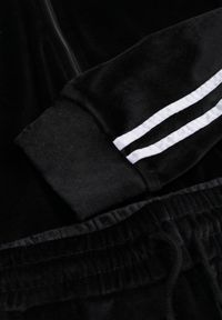 Renee - Czarny 2-Częściowy Komplet Dresowy z Weluru z Ozdobnymi Lampasami Bluza i Spodnie Anelpe. Kolor: czarny. Materiał: welur, dresówka #8