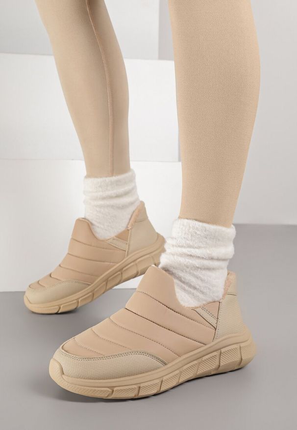 Renee - Ciemnobeżowe Sneakersy Śniegowce na Platformie z Tłoczeniem i Pikowaną Cholewką Vermina. Okazja: na co dzień. Kolor: beżowy. Materiał: dresówka. Szerokość cholewki: normalna. Obcas: na platformie