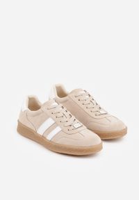 Renee - Beżowe Skórzane Sneakersy Typu Tenisówki Ozdobione Paskami Brethanthei. Okazja: na co dzień. Zapięcie: pasek. Kolor: beżowy. Materiał: skóra. Wzór: aplikacja #2