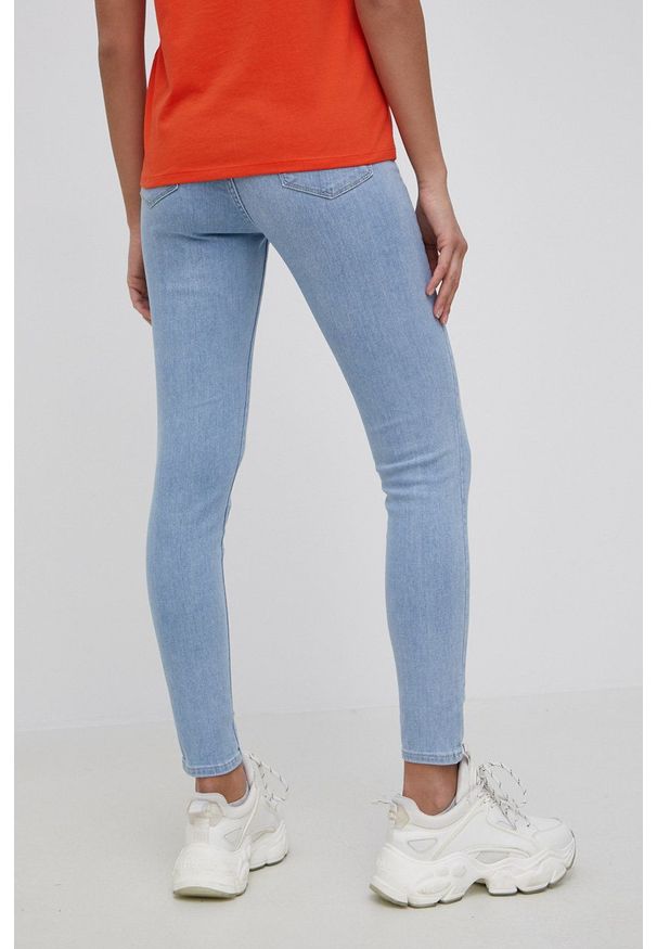 Levi's® - Levi's jeansy 720 damskie high waist. Okazja: na spotkanie biznesowe. Stan: podwyższony. Kolor: niebieski. Styl: biznesowy