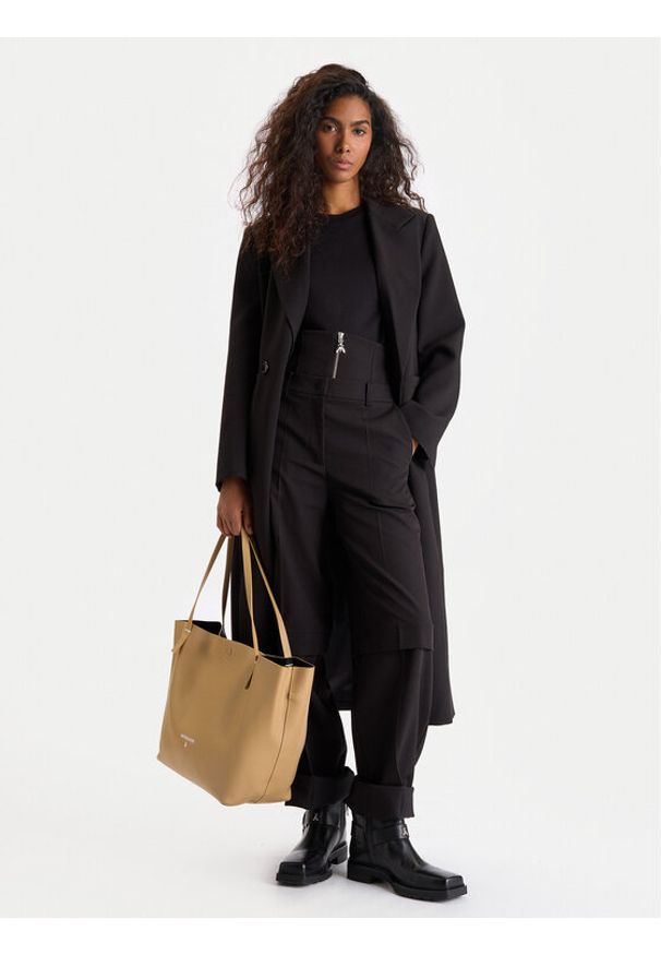 Patrizia Pepe Torebka 2B0130/L148-B775 Beżowy. Kolor: beżowy. Materiał: skórzane