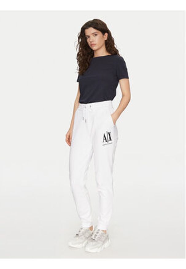 Armani Exchange Spodnie dresowe 8NYPCX YJ68Z 1000 Biały Regular Fit. Kolor: biały. Materiał: bawełna