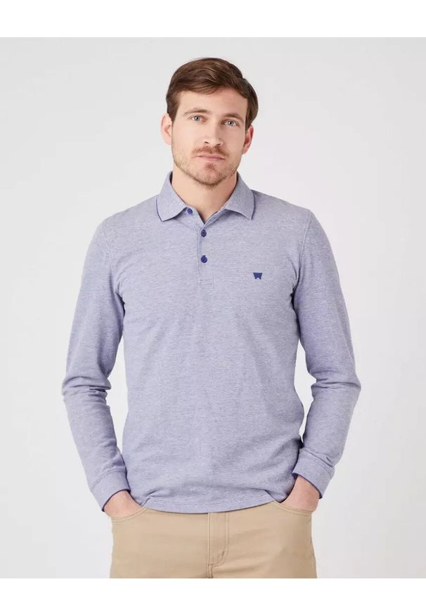 Wrangler - WRANGLER REFINED POLO MĘSKA KOSZULKA DŁUGI RĘKAW BLUE W7F9KHB51 112323733. Typ kołnierza: polo. Długość rękawa: długi rękaw. Długość: długie