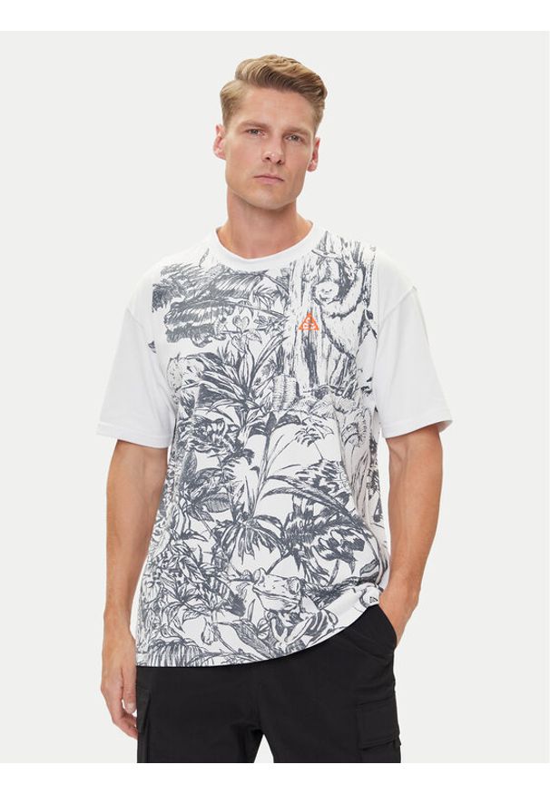 Nike T-Shirt Acg HJ0882 Biały Regular Fit. Kolor: biały. Materiał: bawełna