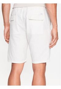 Lindbergh Szorty materiałowe 30-508003 Biały Relaxed Fit. Kolor: biały. Materiał: bawełna #5