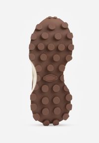 Renee - Brązowe Zamszowe Sneakersy Chunky na Platformie z Bieżnikiem ze Skórzaną Wkładką Favusa. Zapięcie: sznurówki. Kolor: brązowy. Materiał: skóra, zamsz. Szerokość cholewki: normalna. Obcas: na platformie #6