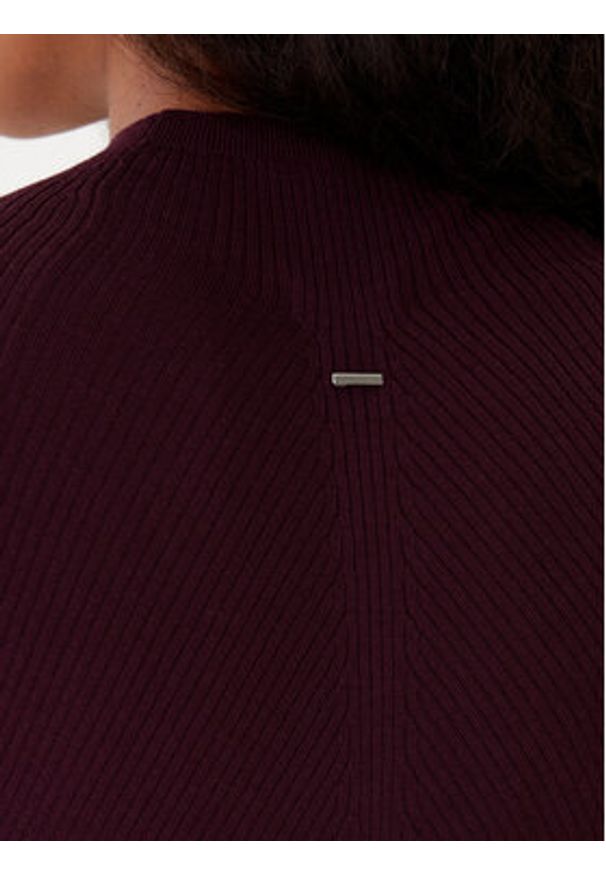 BOSS Golf Foliora 50549166 Fioletowy Slim Fit. Typ kołnierza: golf. Kolor: fioletowy. Materiał: wełna