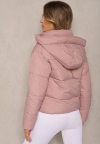 Renee - Różowa Kurtka Pikowana Puffer z Kapturem Mivvia. Typ kołnierza: kaptur. Kolor: różowy. Sezon: zima #4