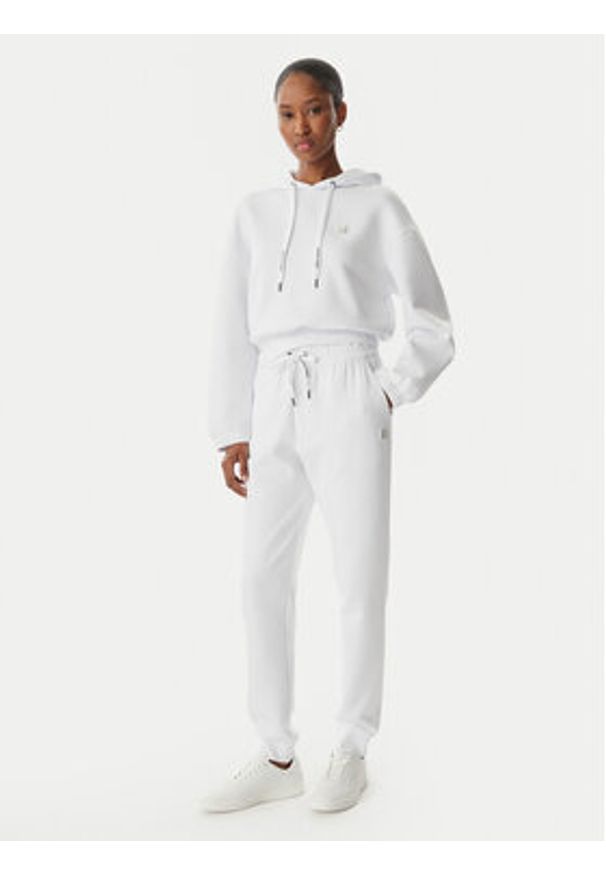 Armani Exchange Spodnie dresowe XW001745 AF10818 U0002 Biały Regular Fit. Kolor: biały. Materiał: bawełna
