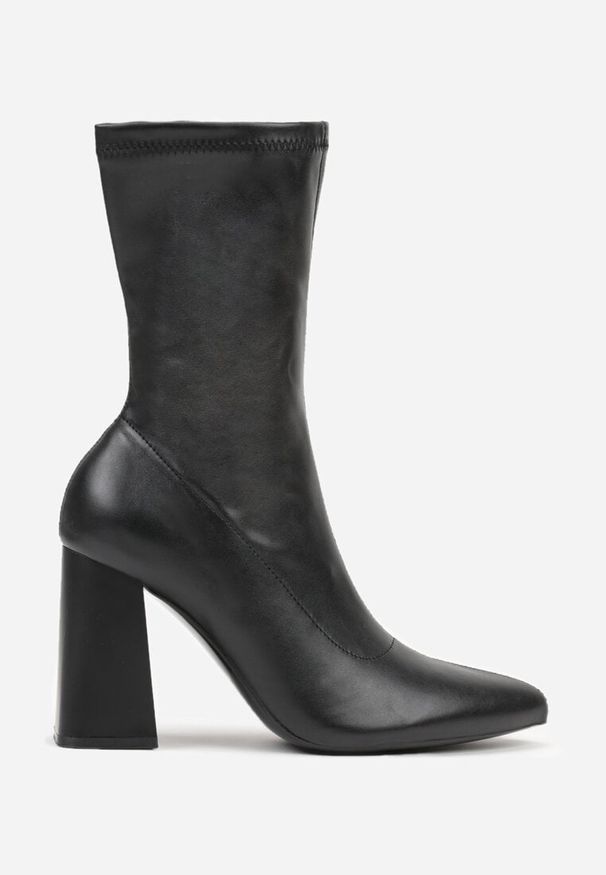 Renee - Czarne Przylegające Botki Vices na Słupkowym Obcasie Nevitte. Okazja: na co dzień, na imprezę. Kolor: czarny. Materiał: skóra, koronka. Obcas: na obcasie. Styl: casual, elegancki, klasyczny. Wysokość obcasa: średni