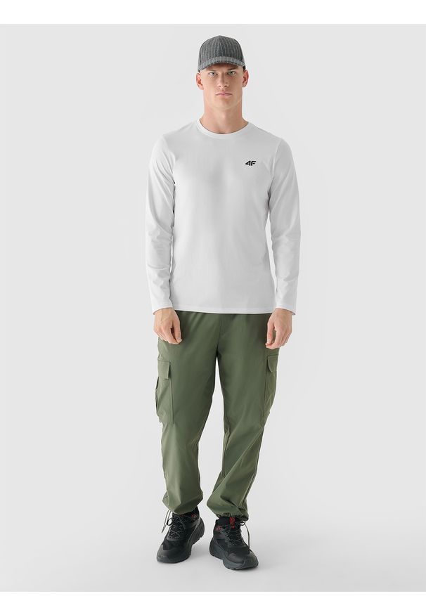 4f - 4F Longsleeve regular gładki męski - biały S. Okazja: na co dzień. Kolor: biały. Materiał: dzianina, bawełna, jersey. Długość rękawa: długi rękaw. Długość: długie. Wzór: gładki. Styl: sportowy, casual