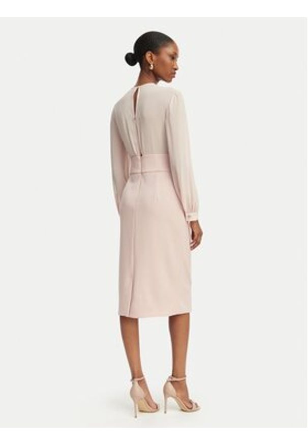 Rinascimento Sukienka koktajlowa CFC0123289003 Różowy Regular Fit. Kolor: różowy. Materiał: syntetyk. Styl: wizytowy