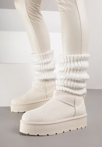 Renee - Beżowe Wsuwane Śniegowce z Futerkowym Ociepleniem na Platformie Eslin. Okazja: na co dzień. Zapięcie: bez zapięcia. Kolor: beżowy. Materiał: jeans, puch. Obcas: na platformie. Styl: casual, elegancki #5