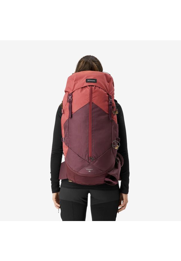 SIMOND - Plecak trekkingowy damski Forclaz MT100 50 Easyfit litrów. Kolor: czerwony, fioletowy, wielokolorowy. Materiał: tkanina, poliester. Styl: sportowy
