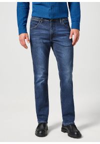 Wrangler - WRANGLER MĘSKIE SPODNIE JEANSOWE GREENSBORO OUTLAW INDIGO 112360405 W15Q008826
