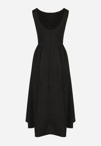 Born2be - Czarna Sukienka Bawełniana o Rozkloszowanym Fasonie z Dekoltem Łódką i Kieszeniami Elenira. Typ kołnierza: dekolt w łódkę. Kolor: czarny. Materiał: bawełna. Typ sukienki: rozkloszowane. Styl: elegancki #3