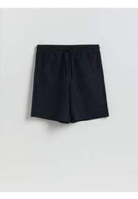 Reserved - Szorty regular fit - granatowy. Kolor: niebieski. Materiał: bawełna, dzianina #1
