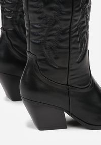 Renee - Czarne Kozaki Kowbojki na Stożkowym Obcasie Zdobione Przeszyciami Lumifera. Kolor: czarny. Wzór: aplikacja. Obcas: na obcasie. Styl: klasyczny. Wysokość obcasa: średni #4