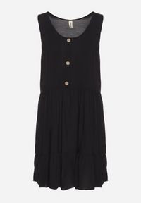 Born2be - Czarna Bawełniana Sukienka o Rozkloszowanym Kroju Zdobiona Guzikami Iffa. Okazja: na co dzień, na spacer. Kolor: czarny. Materiał: bawełna. Długość rękawa: na ramiączkach. Wzór: aplikacja. Typ sukienki: proste. Styl: klasyczny, casual, elegancki #7