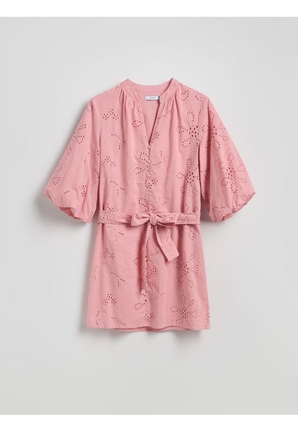 Reserved - Ażurowa sukienka mini - pastelowy róż. Kolor: różowy. Materiał: bawełna. Wzór: ażurowy. Typ sukienki: proste. Długość: mini