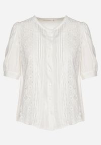 Born2be - Biała Wiskozowa Koszula Ozdobiona Haftem Lirevara. Kolor: biały. Materiał: wiskoza. Długość rękawa: krótki rękaw. Długość: krótkie. Wzór: aplikacja, haft. Styl: klasyczny, elegancki #7