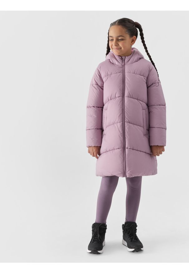 4f - 4F Płaszcz puchowy z wypełnieniem syntetycznym dziewczęcy - fioletowy 134 (8-9 lat). Okazja: na co dzień. Typ kołnierza: kaptur, kołnierzyk stójkowy. Kolor: różowy. Materiał: syntetyk, puch. Długość: do kolan. Wzór: gładki. Sezon: zima, lato. Styl: klasyczny, casual, sportowy