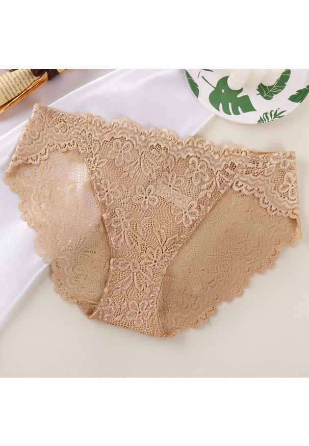 Intica - Koronkowe figi z delikatnej koronki na co dzień i specjalne okazje Barbe. Kolor: beżowy. Materiał: koronka. Wzór: koronka